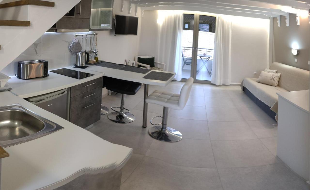 Irida Holiday Apartments Stoupa Bagian luar foto