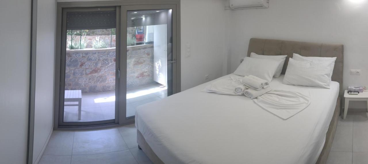 Irida Holiday Apartments Stoupa Bagian luar foto