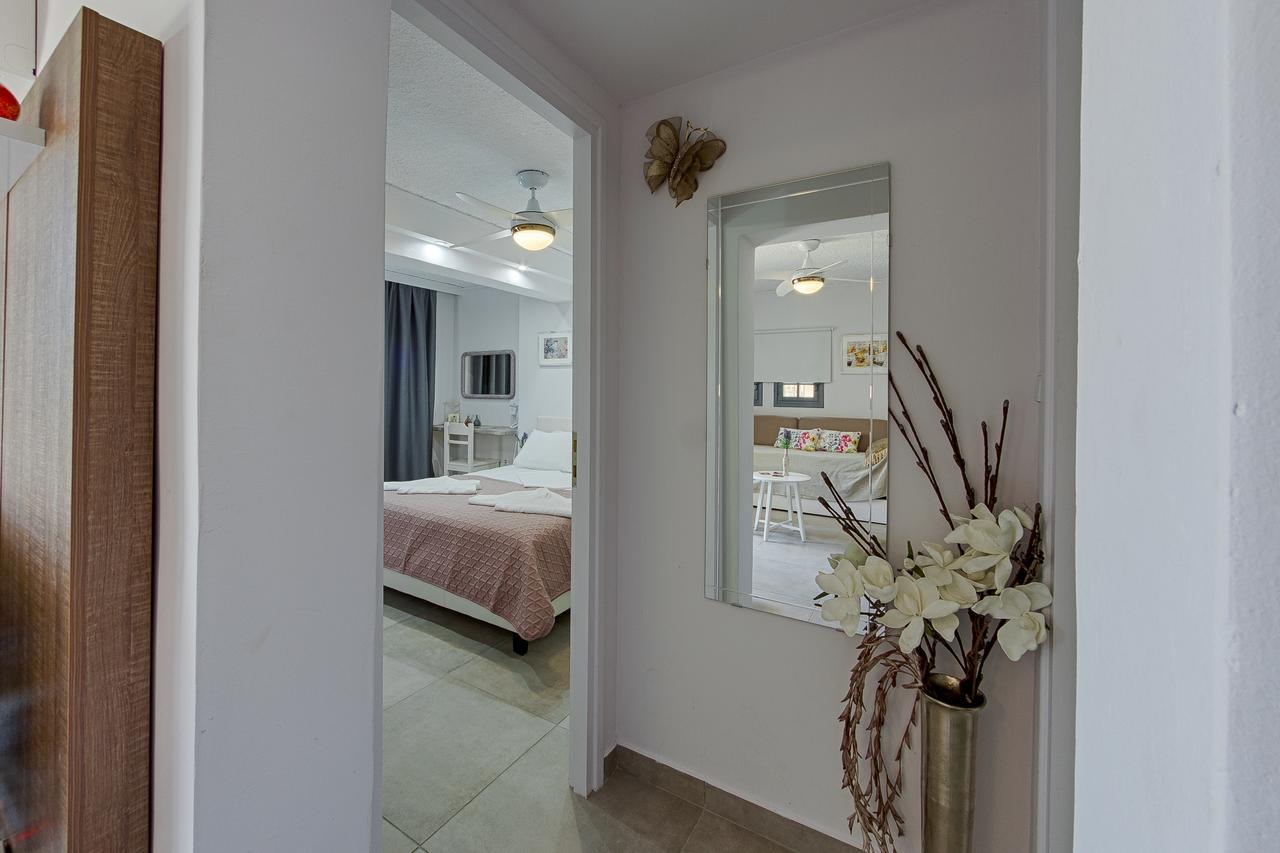Irida Holiday Apartments Stoupa Bagian luar foto
