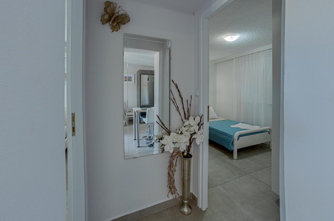 Irida Holiday Apartments Stoupa Bagian luar foto